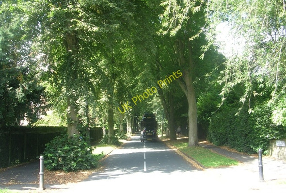 Photo 6"x4" North Park Avenue - Old Park Road Lidgett Park c2009
