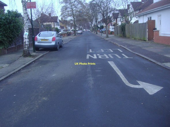 Photo 6"x4" Waverley Avenue, Whitton Feltham\/TQ1073 c2011