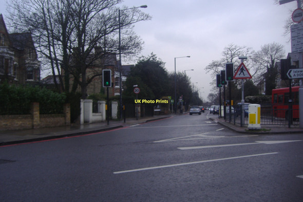 Photo 6"x4" St Margarets Road Isleworth c2011