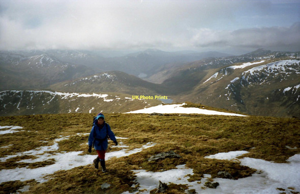 Photo 6"x4" On the summit ridge of An Socach M\u00e0m Ruisgte c1991