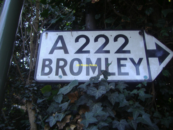 Photo 6"x4" Pre-Worboys direction sign, Chislehurst Bickley\/TQ4269 c2009