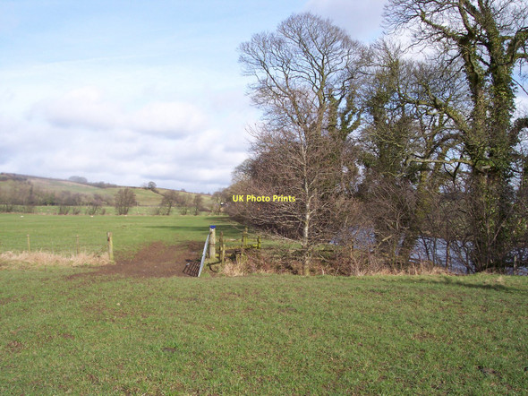 Photo 6"x4" Gate on Ribble Way Brockhall Village c2011