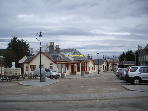 Photo 6"x4" Station Square, Ballater Ballater c2011