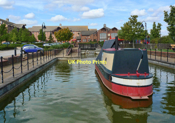 Photo 6"x4" The Premier Inn, Furzton Milton Keynes c2010