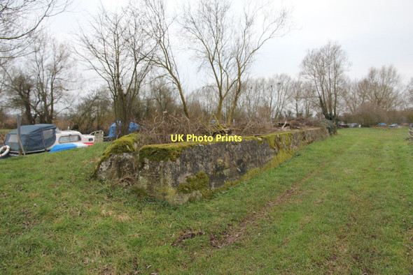 Photo 6"x4" Long wall Radcot c2011