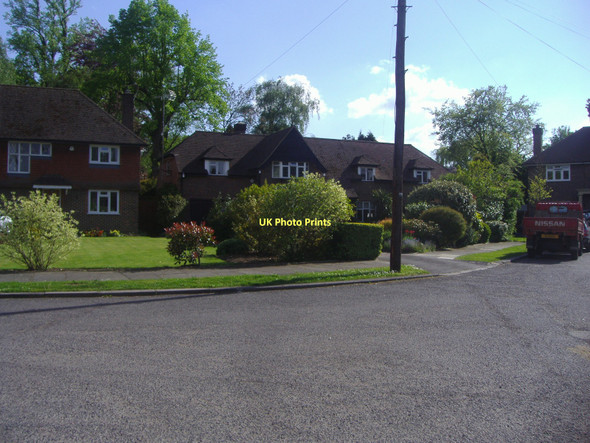 Photo 6"x4" Old Hall Close, Pinner Pinner c2009