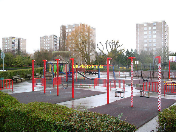 Photo 6"x4" Hornfair Park: children's playground Greenwich\/TQ3977 c2011