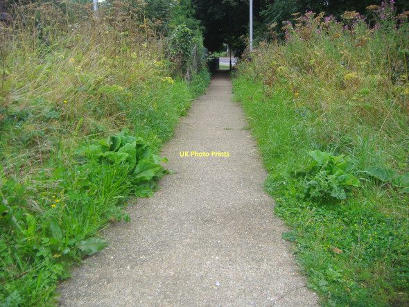 Photo 6"x4" Footpath to A5 from Park Street station Park Street\/TL1404 c2009