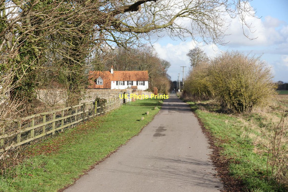 Photo 6"x4" Upper Farm by the track Chilton\/SU4885 c2011