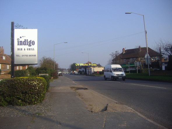 Photo 6"x4" A40, Tatling End Gerrards Cross c2011