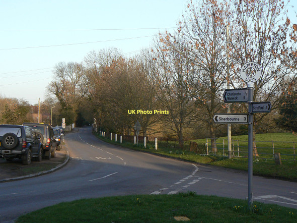 Photo 6"x4" Hampton Lucy fingerpost Hampton Lucy c2011
