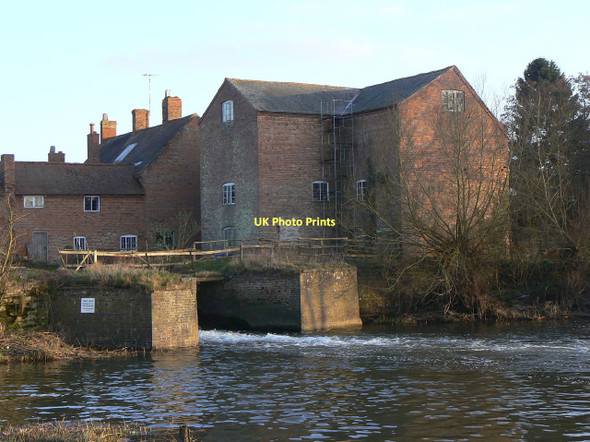 Photo 6"x4" Charlecote Mill, bypass sluices Hampton Lucy c2011