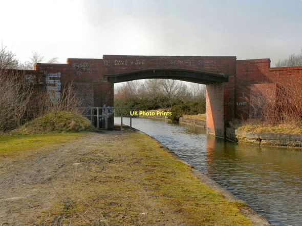 Photo 6"x4" Bridgewater Canal, Boothstown Bridge Tyldesley c2011