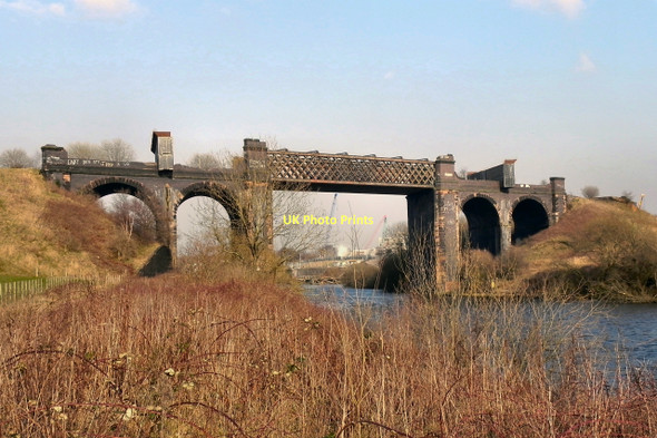 Photo 6"x4" Cadishead Viaduct Irlam c2011