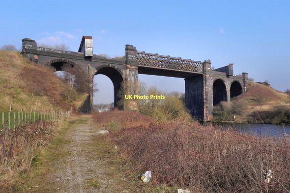 Photo 6"x4" Cadishead Viaduct Irlam c2011 P1