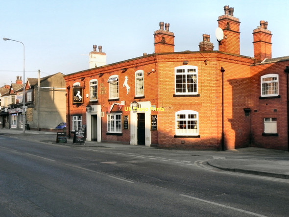 Photo 6"x4" The White Horse, Irlam Irlam c2011