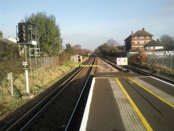 Photo 6"x4" View up the line from North Sheen station Richmond\/TQ1874 c2011
