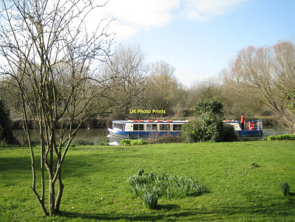 Photo 6"x4" River Avon and cruise boat above Stratford Stratford-upon-Avon c2011
