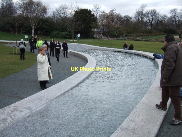 Photo 6"x4" Part of the Diana, Princess of Wales Memorial Fountain Paddington\/TQ2681 c2011