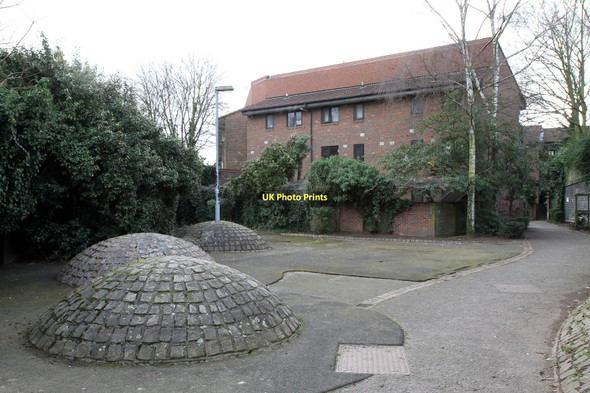 Photo 6"x4" West End Sidings Estate Hampstead\/TQ2685 c2011