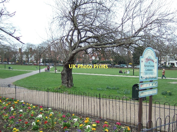 Photo 6"x4" Acton Green Common Chiswick c2011