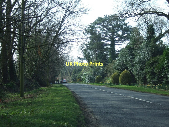 Photo 6"x4" B3180 passing West Hill Broad Oak\/SY0693 c2011