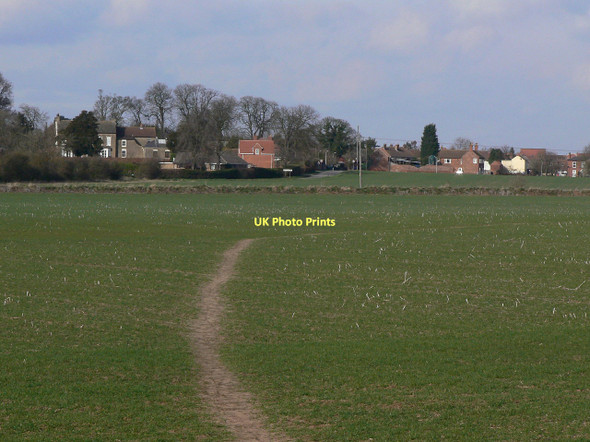 Photo 6"x4" Field footpath at Owston Ferry East Ferry c2011