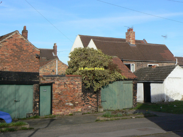 Photo 6"x4" Buildings at Owston Ferry East Ferry c2011