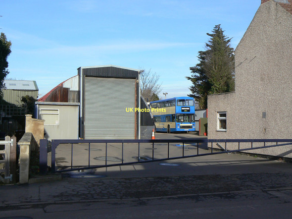 Photo 6"x4" Isle Coaches, Owston Ferry East Ferry c2011