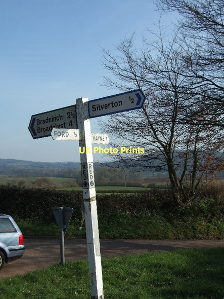Photo 6"x4" Signpost at Red Cross Ellerhayes c2011