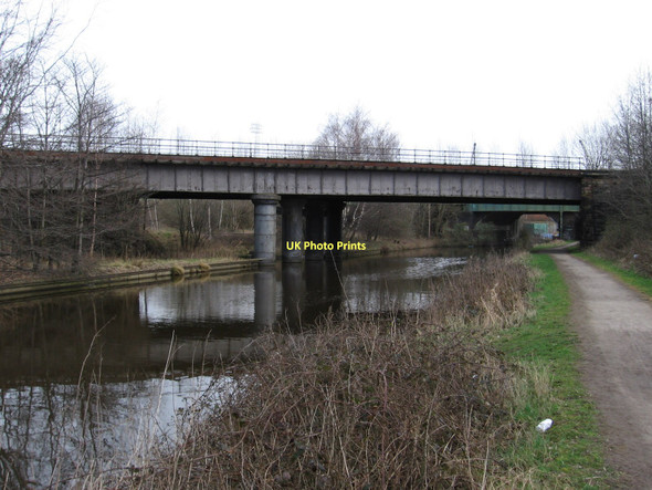 Photo 6"x4" Rotherham - railway bridges over Navigation. Rotherham c2007
