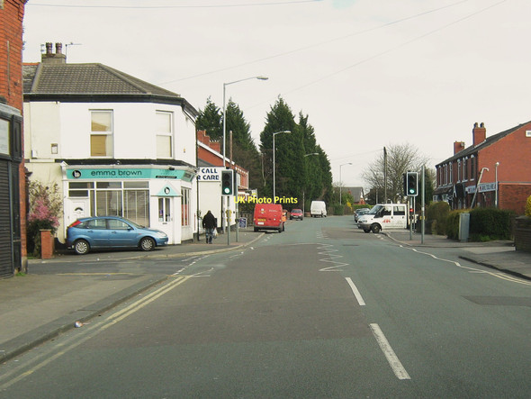 Photo 6"x4" Leyland Lane at the junction with Cowling Lane Leyland c2011