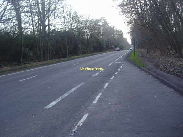 Photo 6"x4" A30 London Road, Wentworth Shrubs Hill c2011 P1