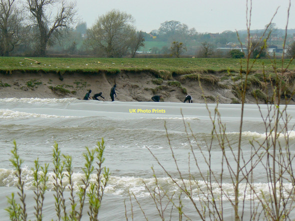 Photo 6"x4" The Severn Bore, near Hempsted, Gloucestershire (9 of 9) Hempsted c2011