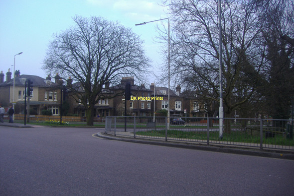 Photo 6"x4" High Road Woodford Woodford\/TQ4091 c2011