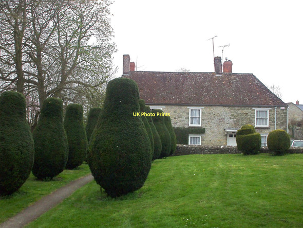 Photo 6"x4" Churchyard, Mere Mere\/ST8132 c2009