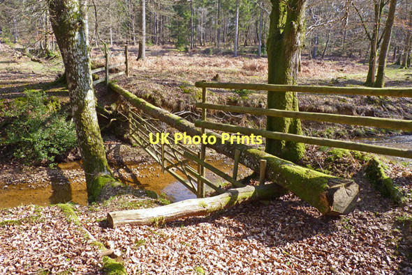 Photo 6"x4" Inclosure Gates over Stream Newtown\/SU2710 c2011