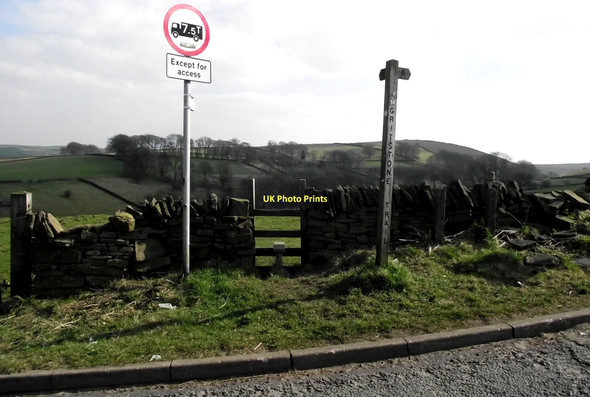Photo 6"x4" Footpath to Rainow Calrofold c2011