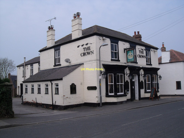 Photo 6"x4" The Crown, Hemingbrough Hemingbrough c2011