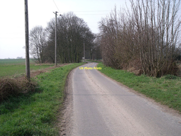 Photo 6"x4" Track near Turnham Hall Lund\/SE6532 c2011