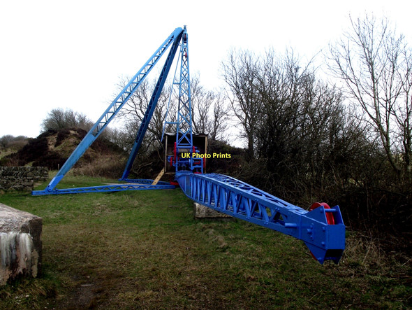 Photo 6"x4" Derrick crane Langley\/SJ9471 c2011