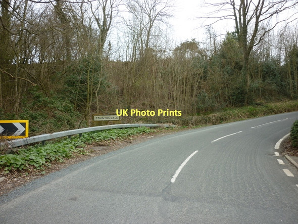 Photo 6"x4" Entering Staintondale, North Yorkshire Crowdon c2011