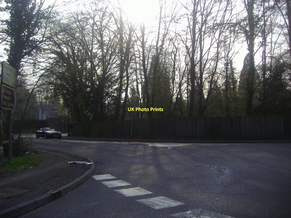 Photo 6"x4" Roundabout on Windsor Road, Old Windsor Egham c2011