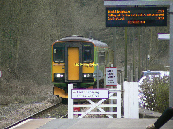 Photo 6"x4" Train to Matlock Matlock c2011