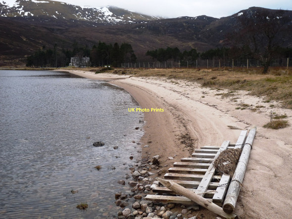Photo 6"x4" The head of Loch Glass Corravachie c2011