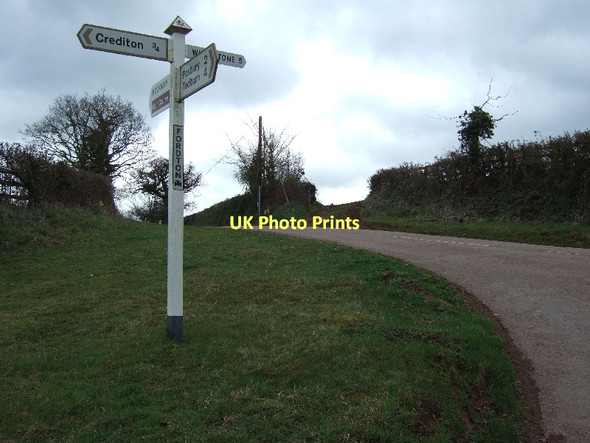 Photo 6"x4" Fordton Cross, a country crossroads Crediton c2011