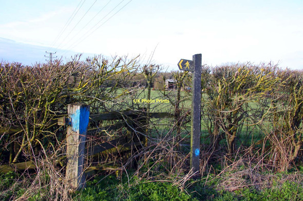 Photo 6"x4" Footpath west of Malmesbury Malmesbury c2011