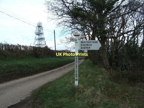 Photo 6"x4" Waddles Down Cross and transmitter tower Whitestone\/SX8693 c2011