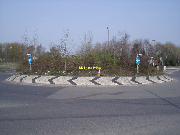 Photo 6"x4" Roundabout on the A6175 Heath\/SK4466 c2011