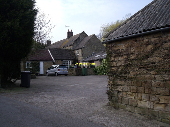 Photo 6"x4" Yew Tree Farm Hardstoft c2011